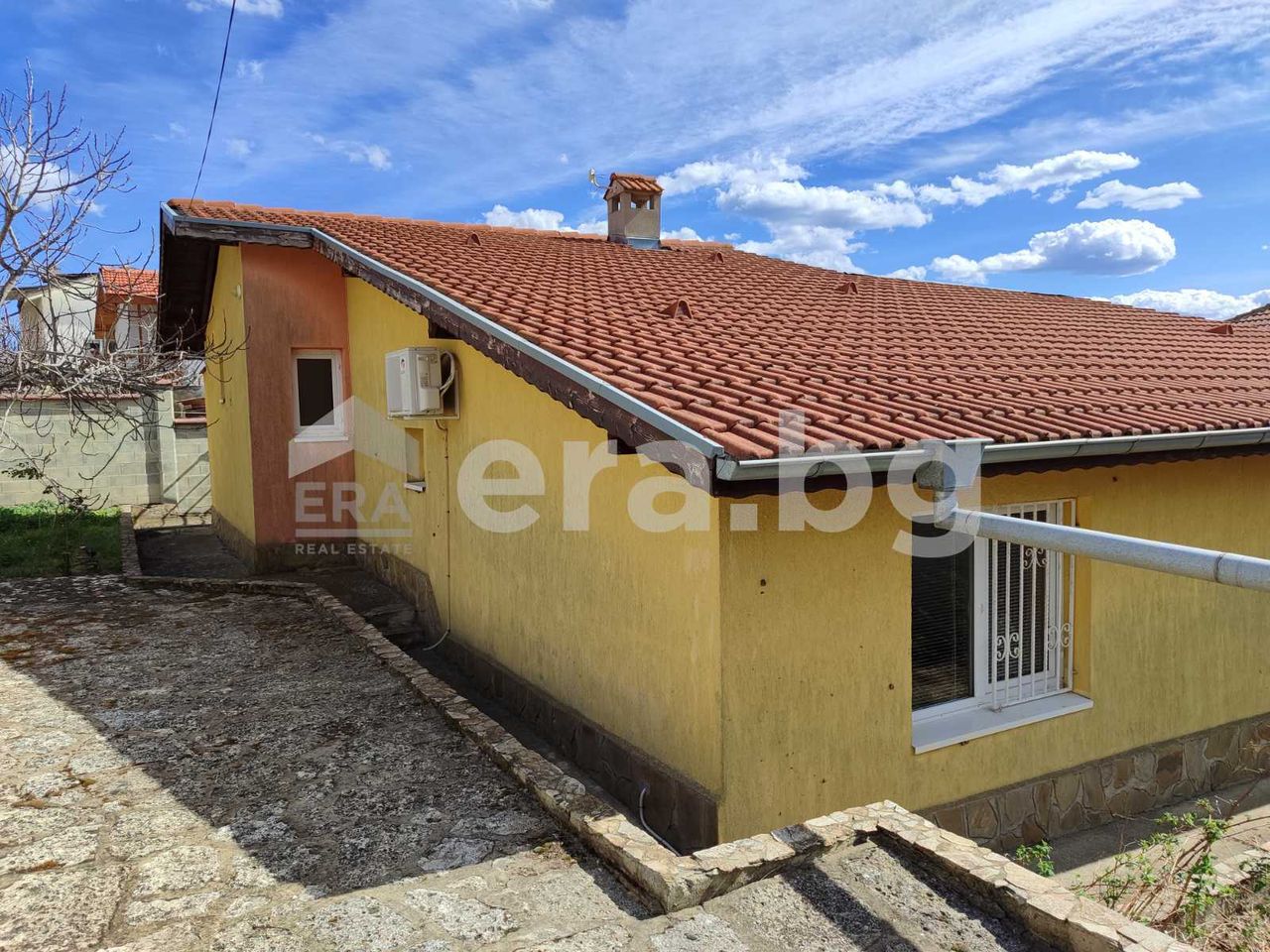 Продава се Къща в к.к. Албена - 105 кв.м за 1181 €/кв.м - Снимка #2