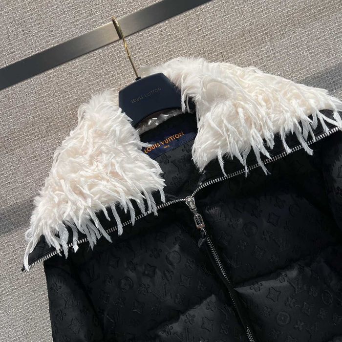 Geaca Louis Vuitton 2025- calitate premium