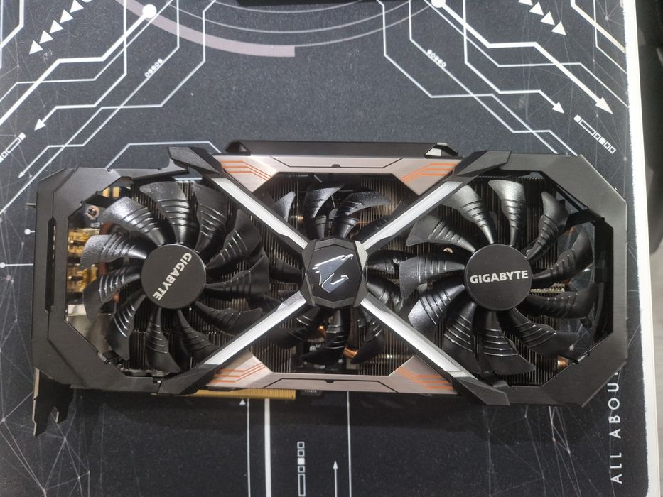 Calculator Gaming Ryzen 5600x GTX 1070 Aorus SSD M2 980Pro Lian LI 207