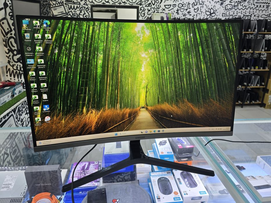 Монитор Samsung 60Hz CR27500FHI 27 дюймов Full hd