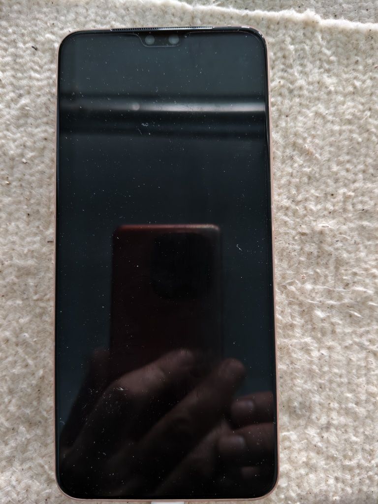 Vivo v 23 , 5 G ,12+8 × 256.
