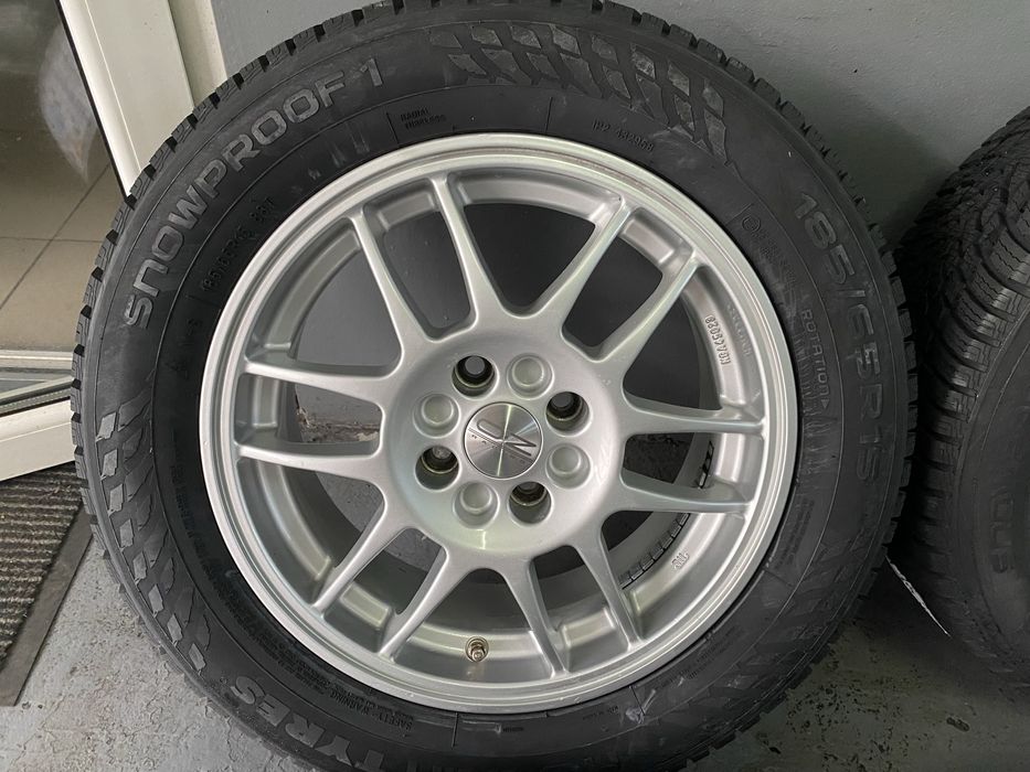 Jante roti iarna 15 Dacia Logan/Sandero/Stepway 185/65R15 Nokian NOI