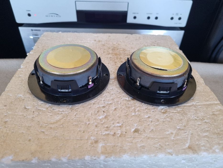 Set Tweetere Kirksaeter (Peerless). 8 ohms,70 watts,10 cm. Impecabile.