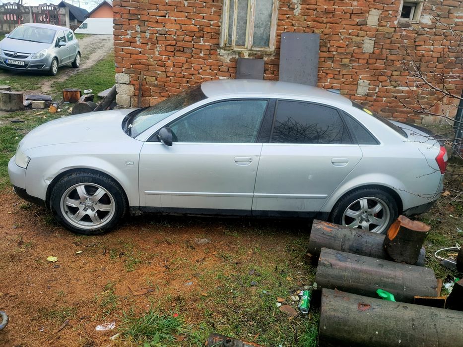 vand audi A4 B6 19.131