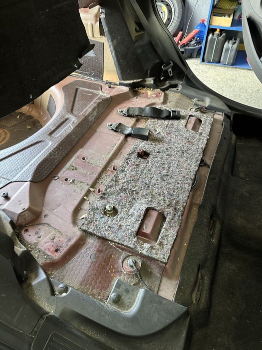 Curatare scaune auto/ Solutie scaune/ Retapitare plafoane/ Tapiterie