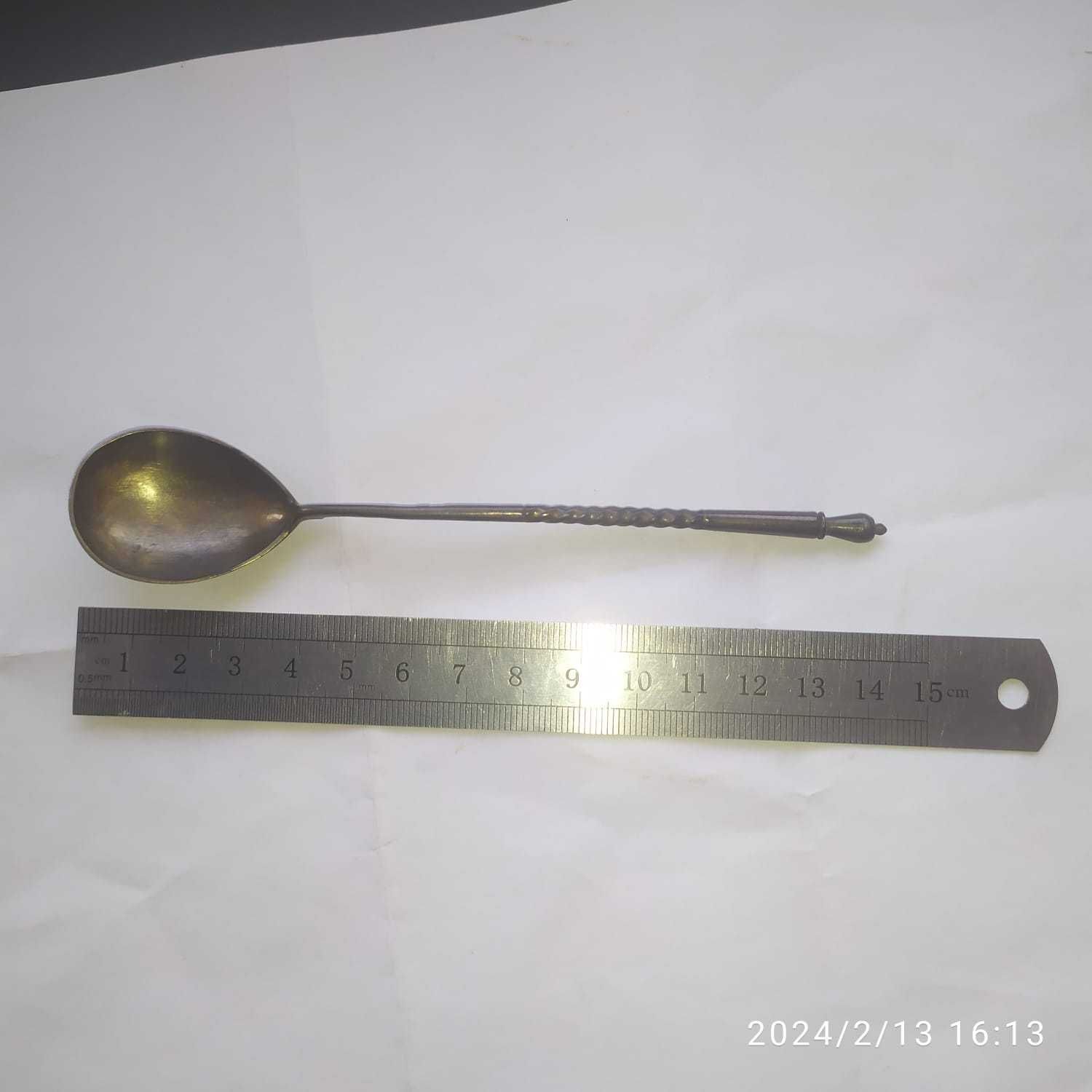 Старинная чайная серебряная ложка с винтовой ручкой
