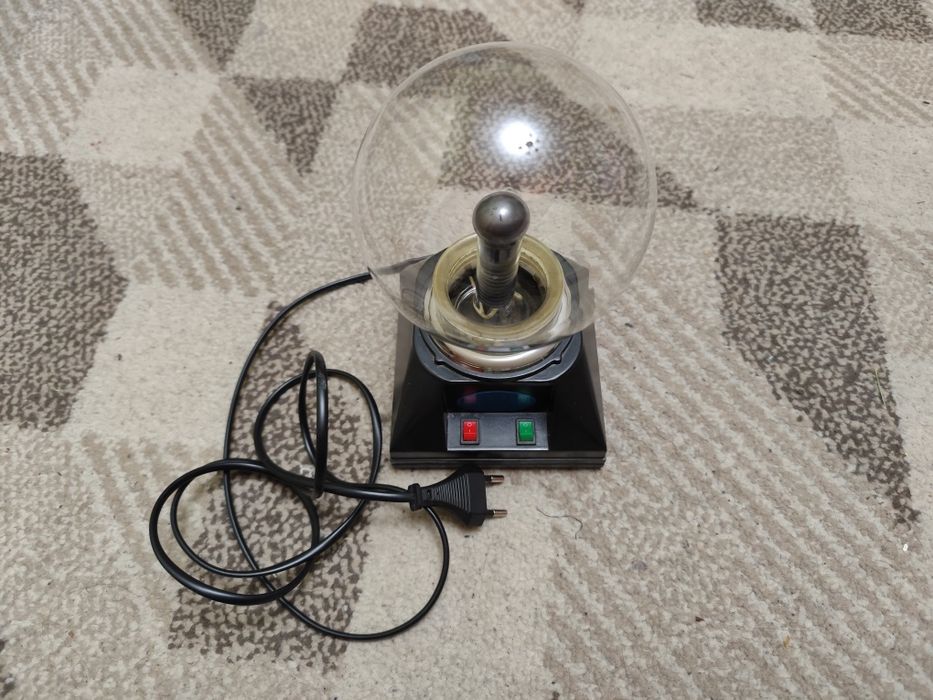 Vând glob cu plasma