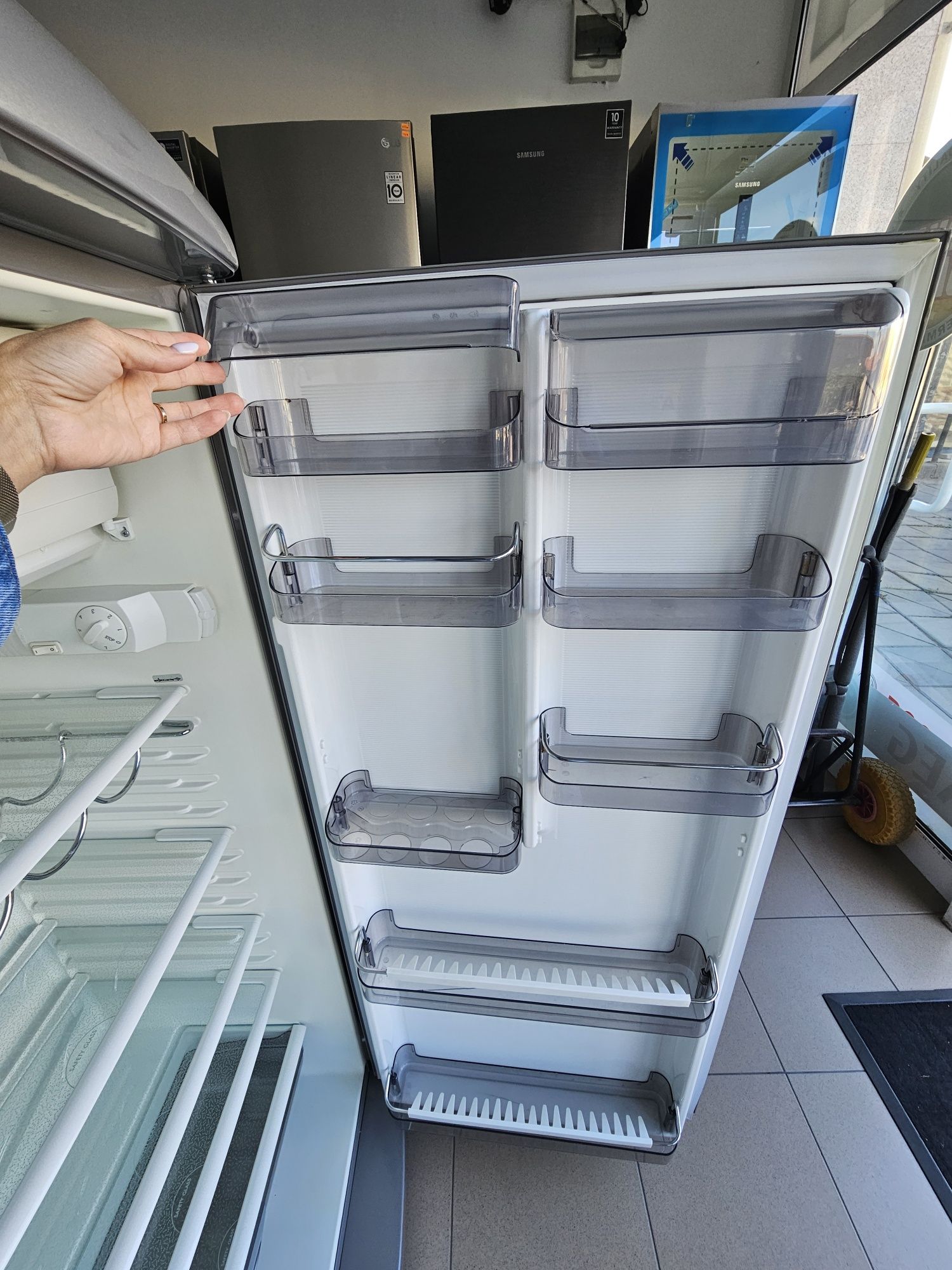 Ретро хладилник с камера Gorenje
