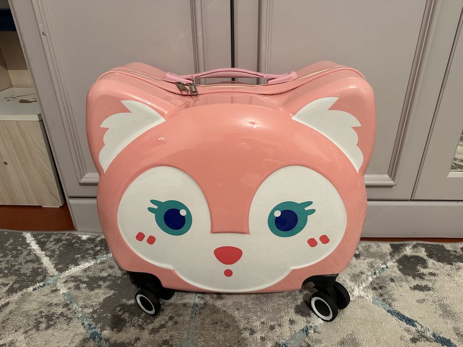 Продам детский чемодан 22000тг.