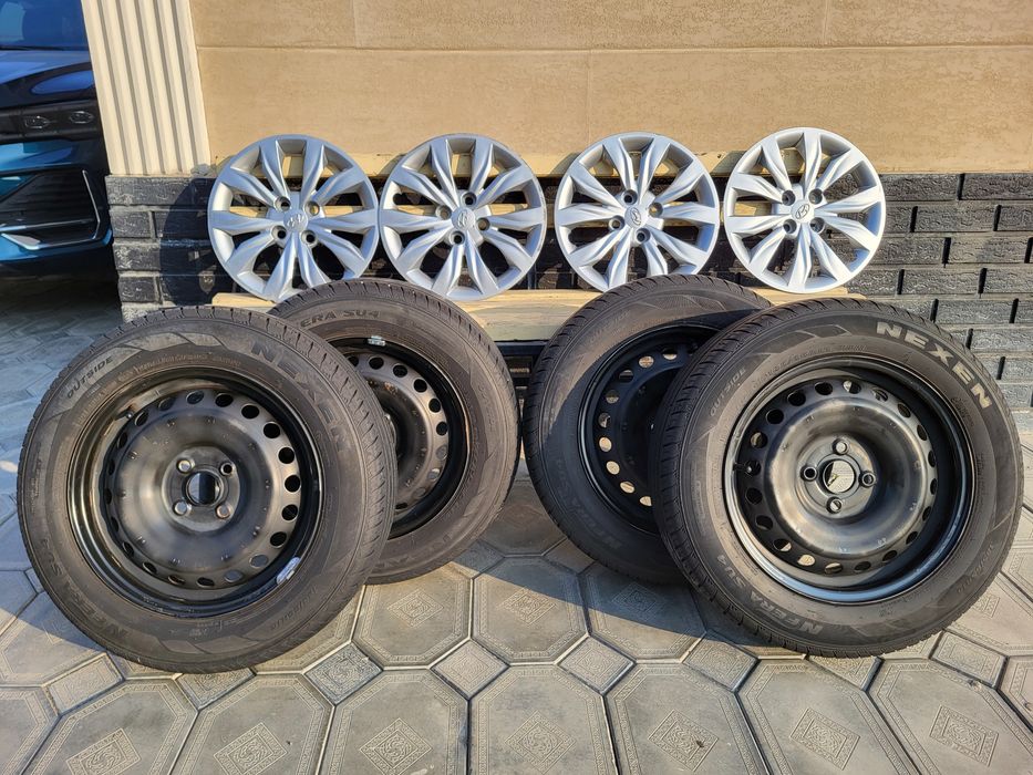 Продам шины с дисками 185/65/15 в отличном состояние.