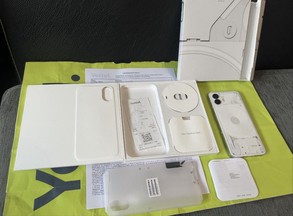 КАТО НОВ 256GB Nothing Phone 2 Adpter 5G Гаранция Yettel 2027 White