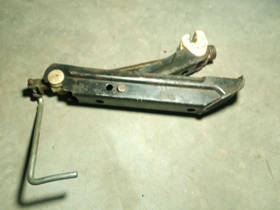 крик за повдигане на автомобили-25лв.