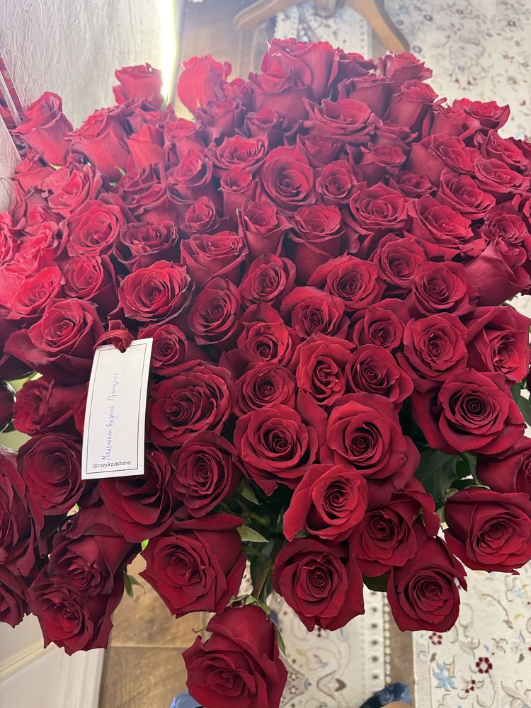 Продам 101 розу! Цветы