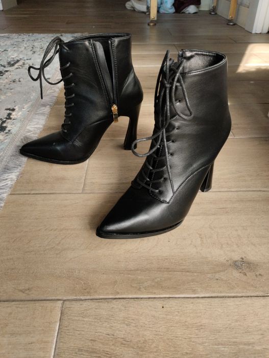 Сапоги новые продам