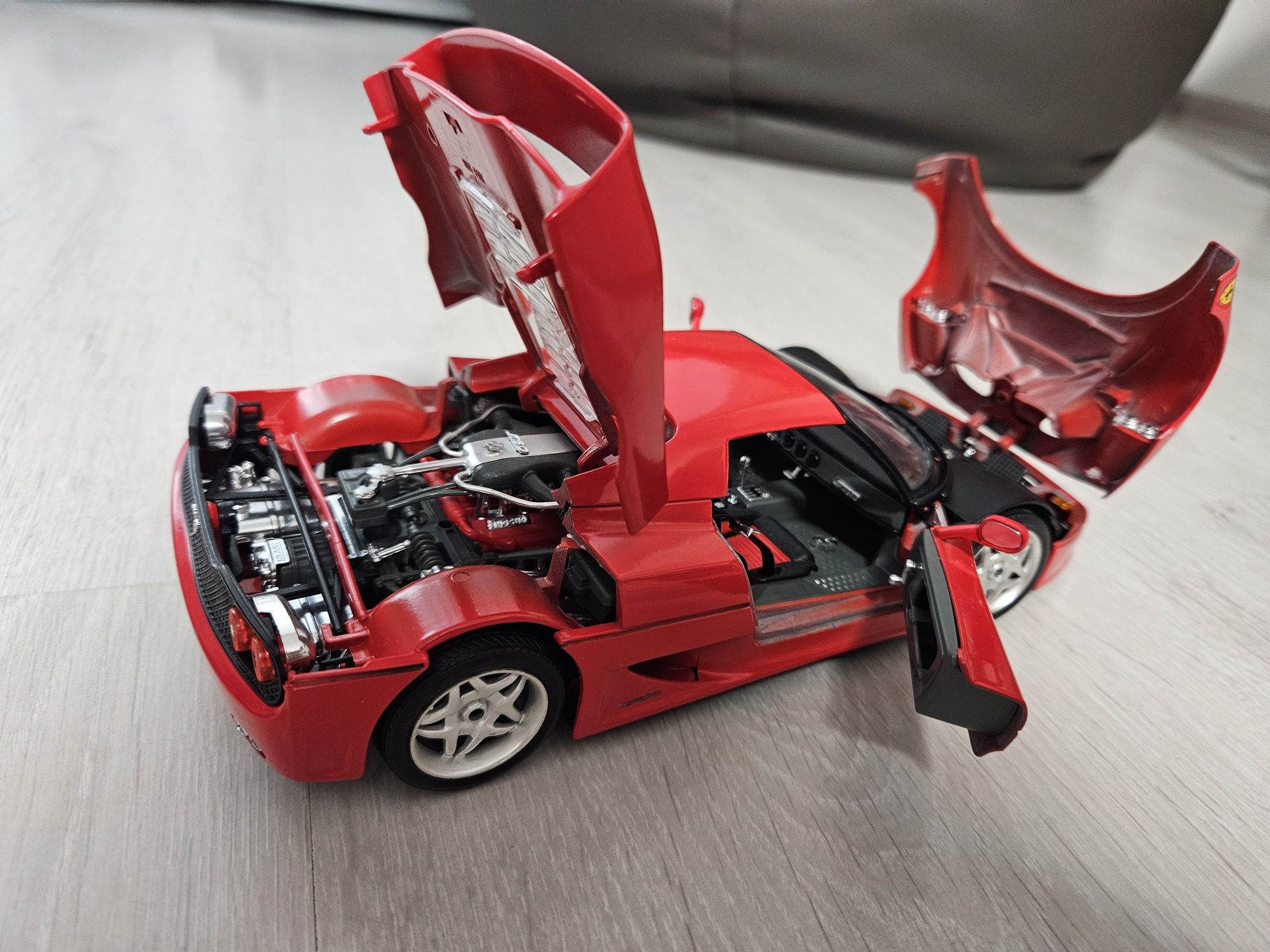 Macheta Ferrari F50 Burago 1:18 Impecabila