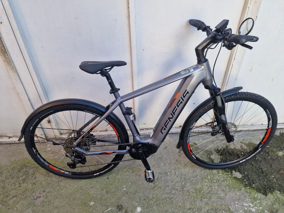 Biciclete electrice și normale