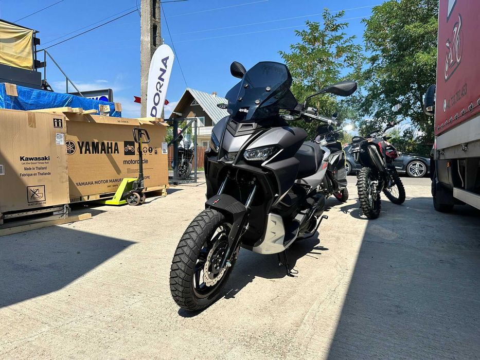 Aprilia SR GT 125 -se conduce cu B--stoc EST BIKE Campina