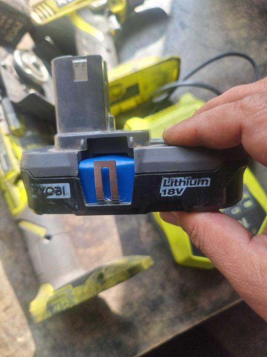 Комплект акумулаторни инструменти Ryobi