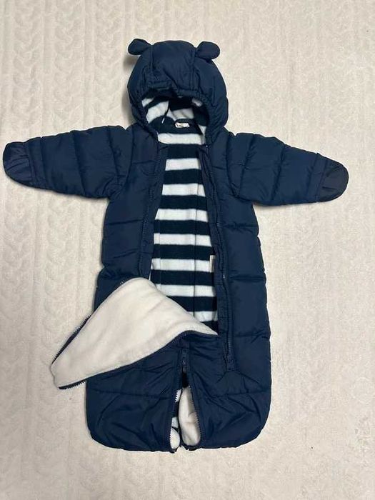 Combinezon H&M (mărime 0-2 luni) 50-56 cm