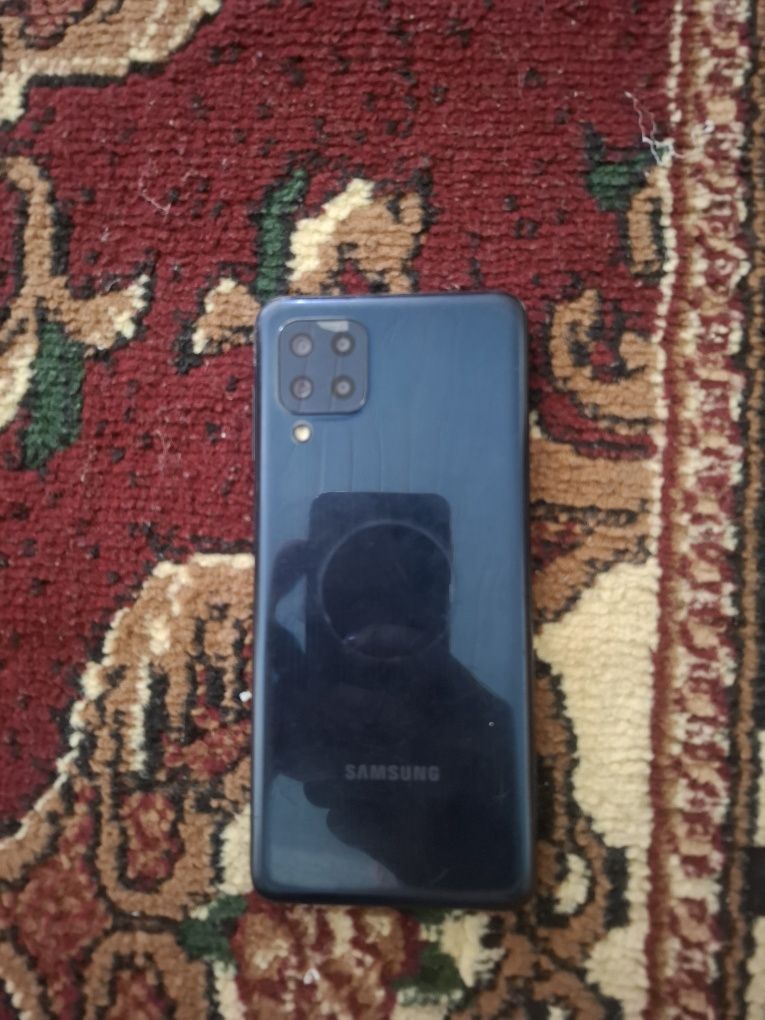 Samsung M32  64/4