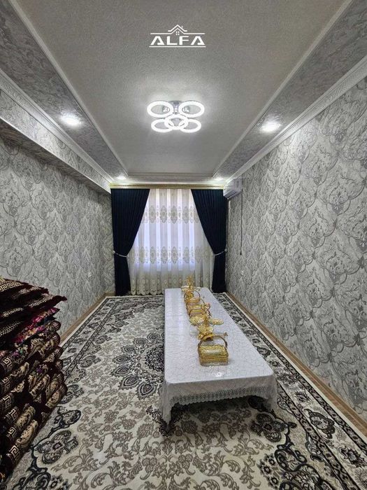 Buxoroda kvartira sotiladi 2 xonali 60m² 3-qavat.