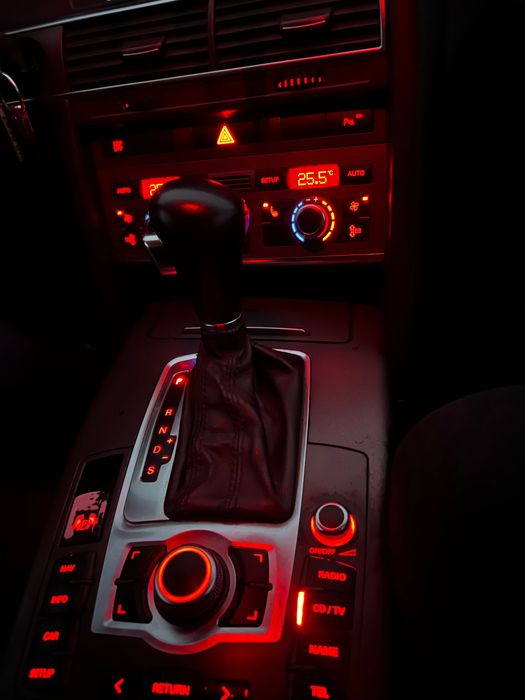 Audi A6, бензин, 3.2 V6, 255 к.с..