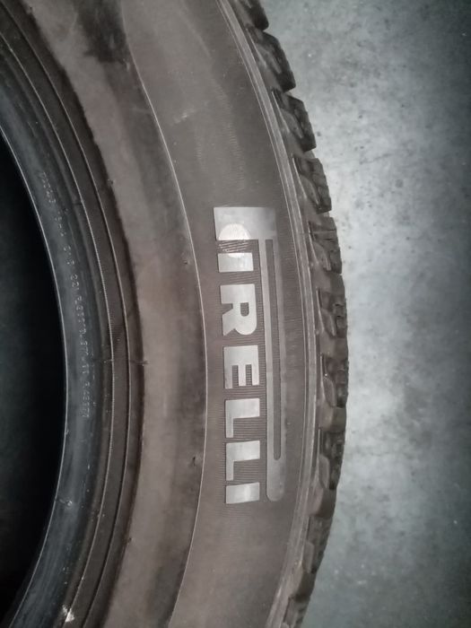 Anvelope de iarnă 195/60r16-89H Pirelli.
