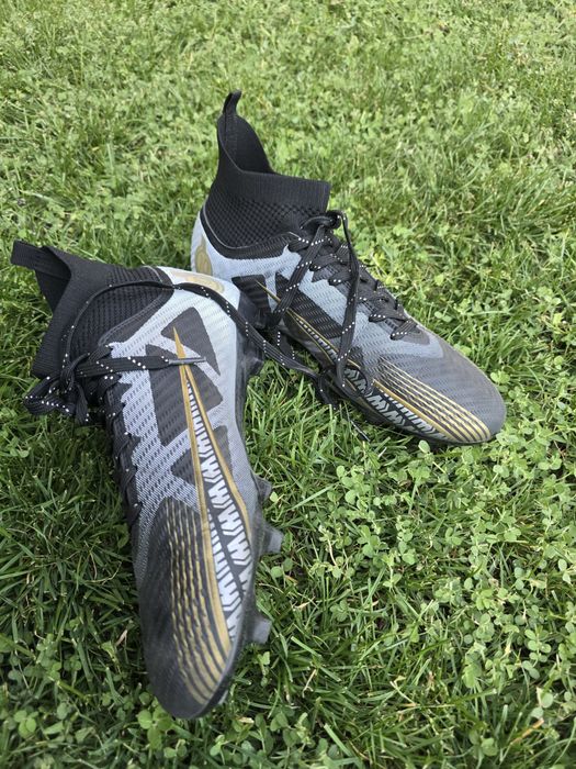 Бутсы Black Spike почти новые