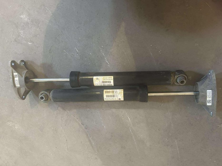 Оригинални задни амортисьори BMW F30