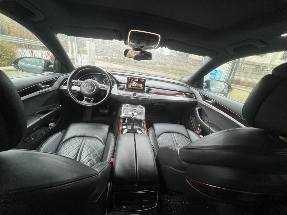 Vand Audi A8 2012 quattro (4x4)