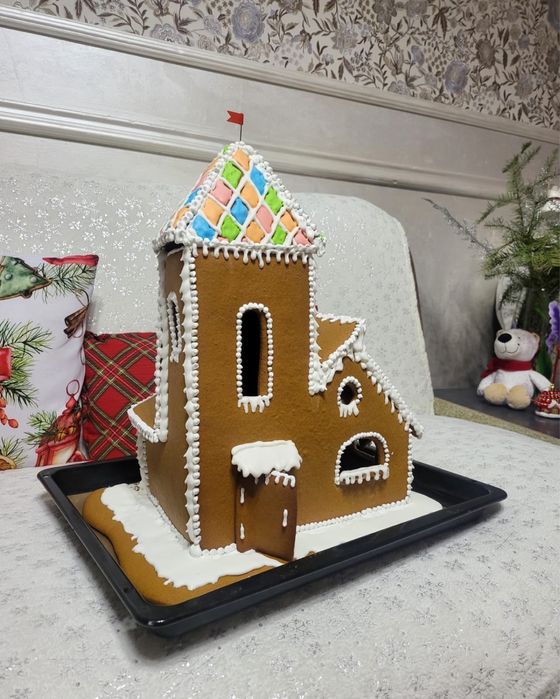 Пряничный домик из медовых пряников