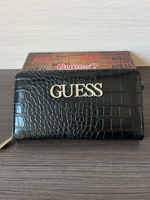 Дамски портмонета Guess Miu Miu Celine
