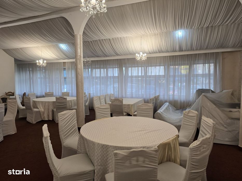 Se închiriază fostul restaurant Nefertiti Piatra-Neamt