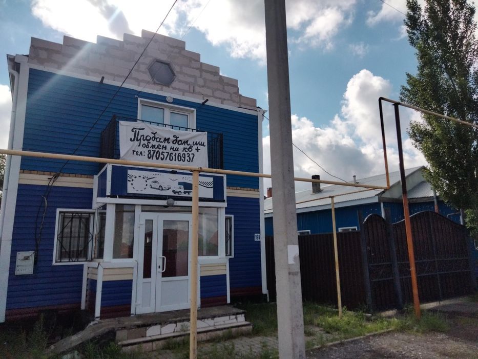 Продам дом, коттеж с гаражом