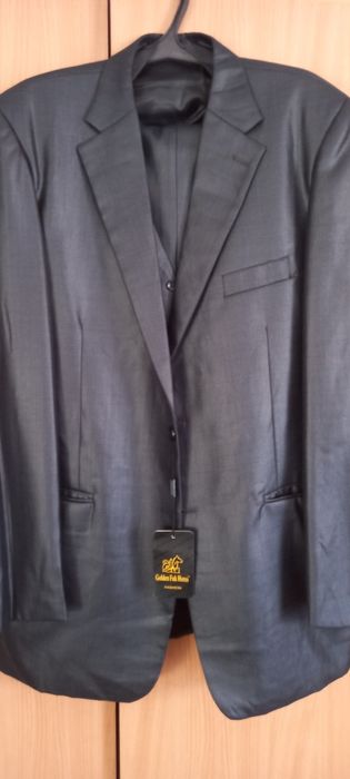 Продам мужской костюм