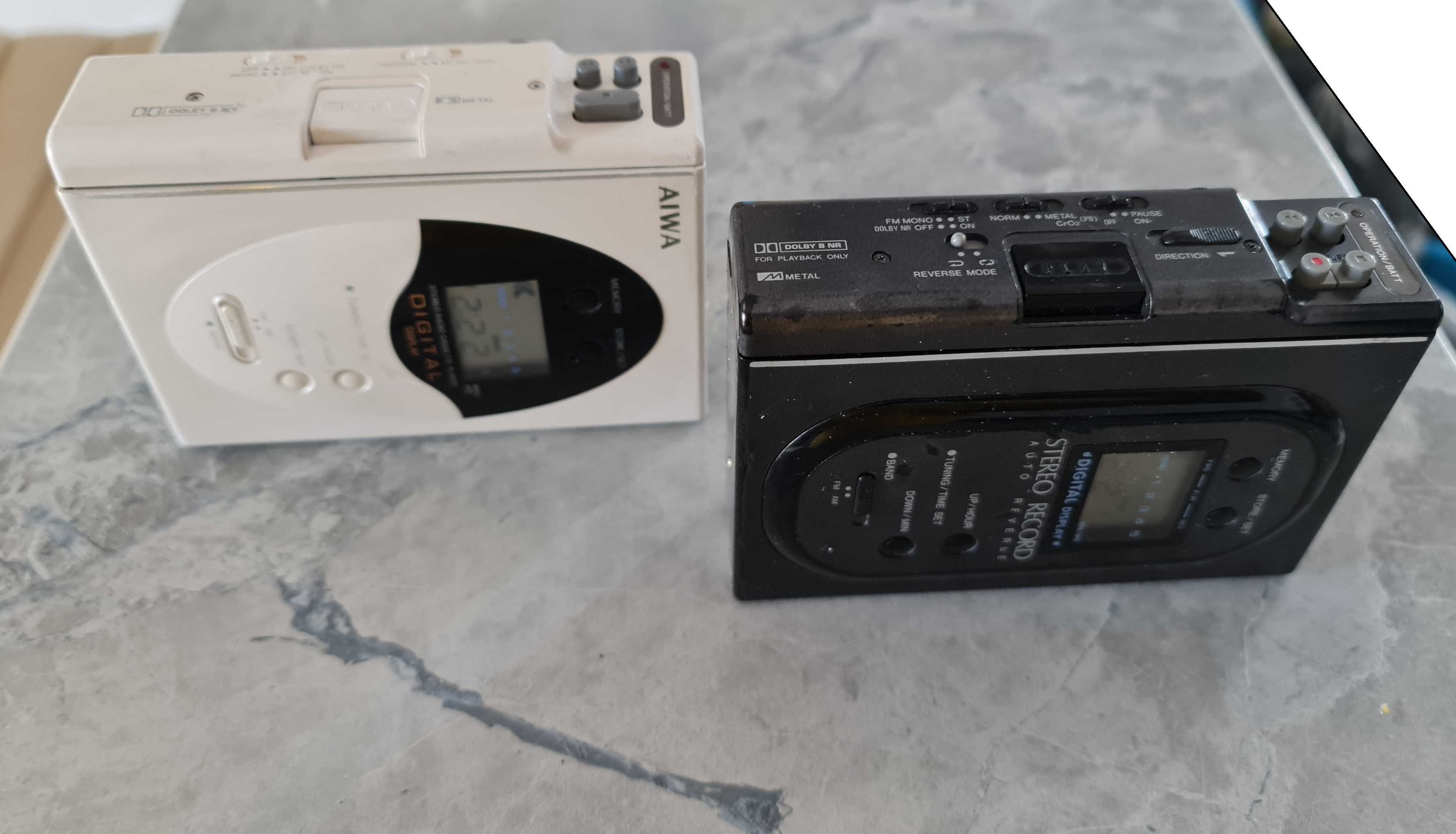 2 x Walkman deosebite AIWA HS-T120 SI AIWA HS-J150 VAND/SCHIMB