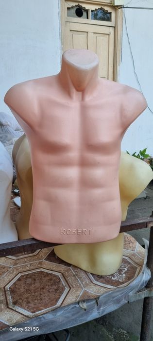 Maniken sotiladi
