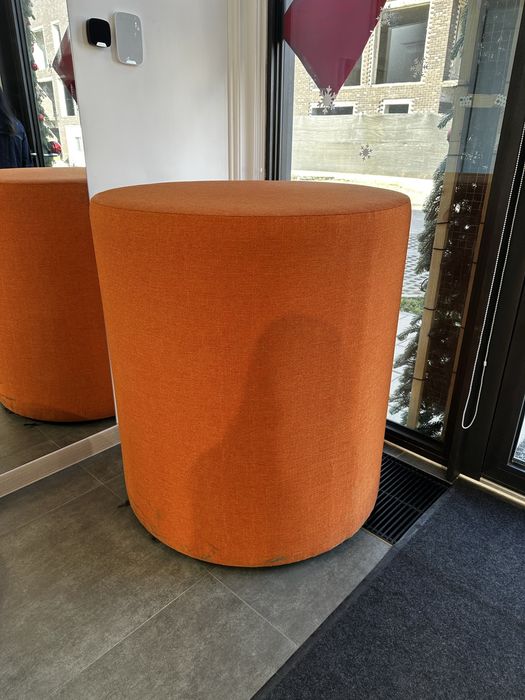 Большой пуфик для бутика, дома