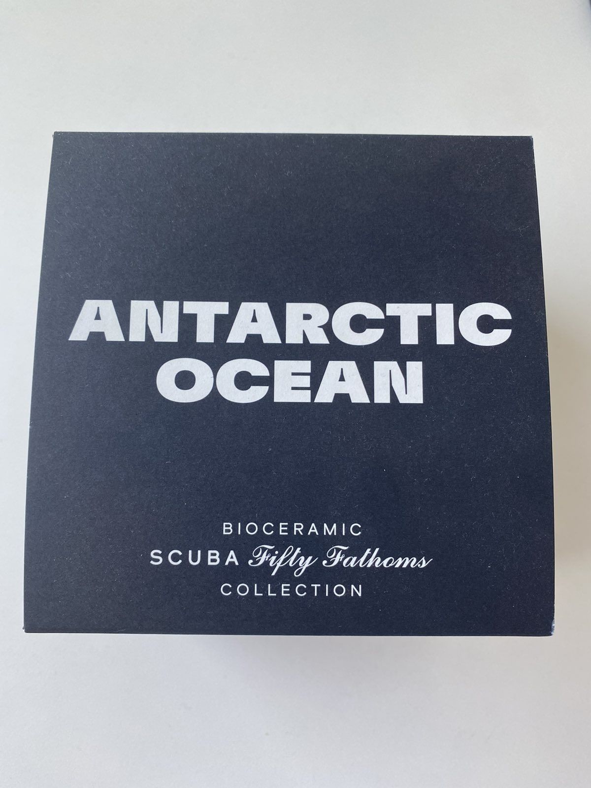 Часовник Blancpain x Swatch Antarctic Ocean