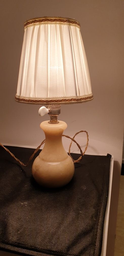 Lampa veioza vintage Italia 1970 alabastru colectie