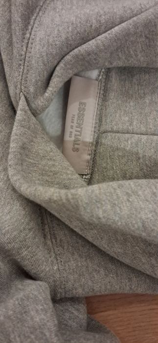 Сиво худи на Essentials/ Grey hoodie Essentials Fear of God