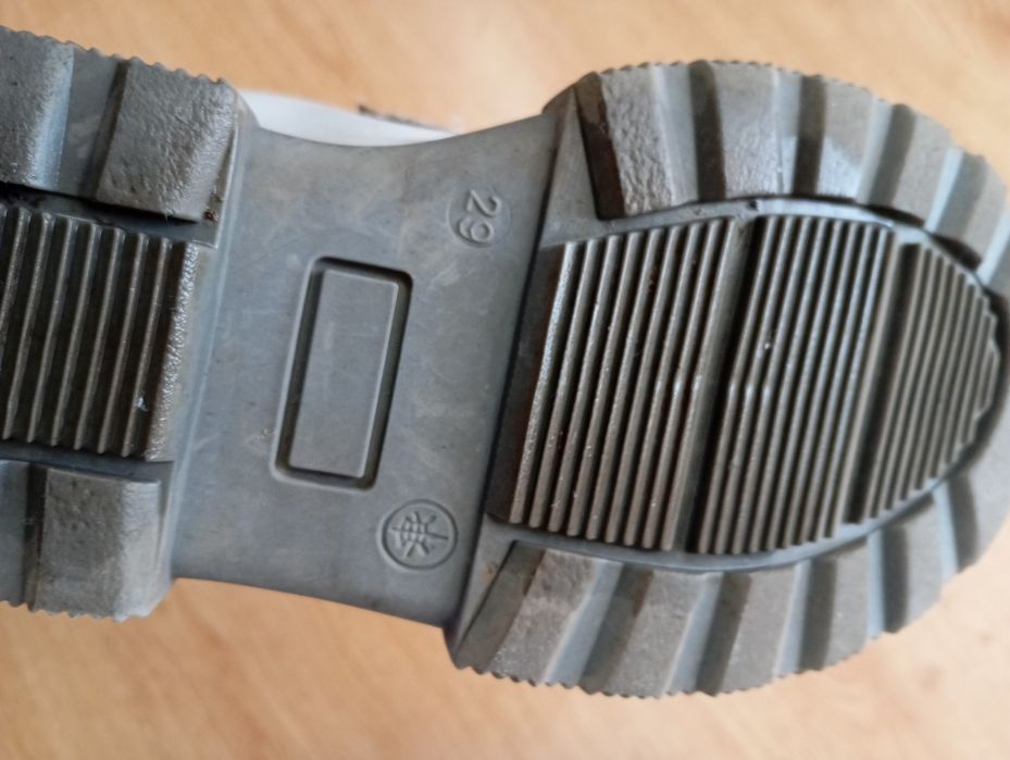 Боти 29 номер за 30лв.