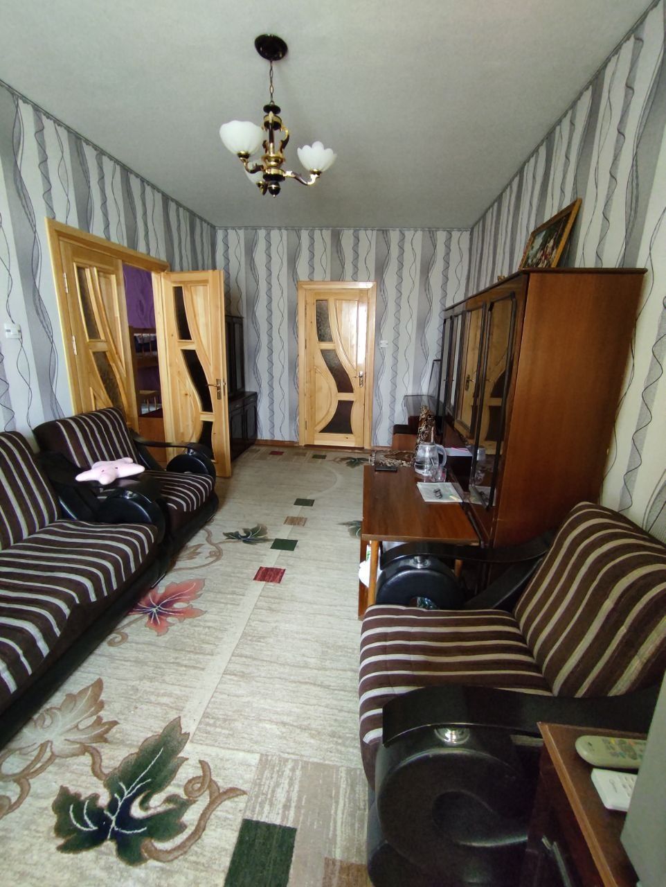 Продается кварира г.Зарафшан