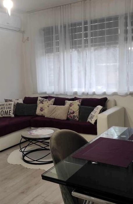 Дава се под наем Двустаен апартамент в Пловдив, Кючук Париж - 75 кв.м за 400 € - Снимка #2