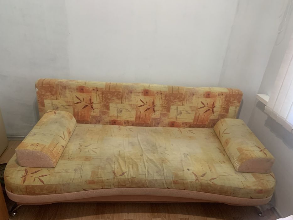 Продам диван-тахту б/у 7000