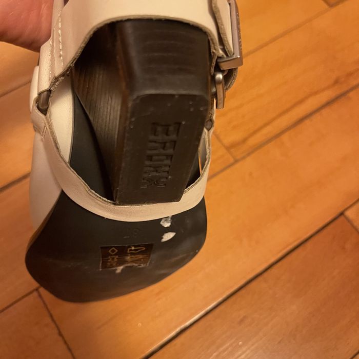 Vând botine  dama noi