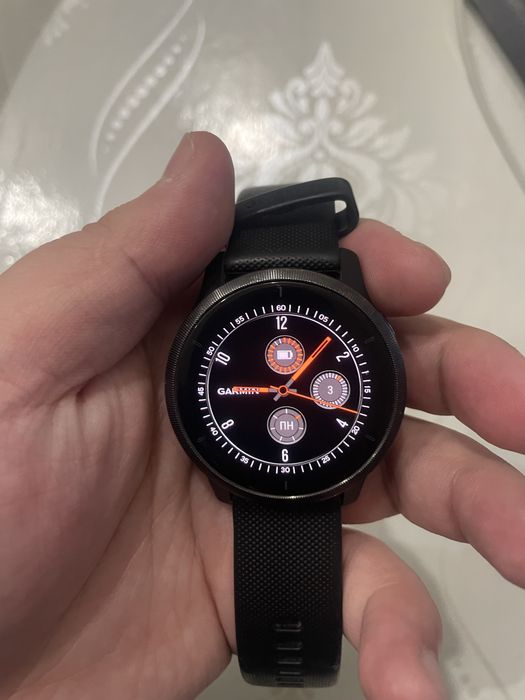 Часы Garmin Venu2