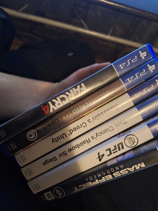 По договаряне! Ps4 с един джойстик пс4