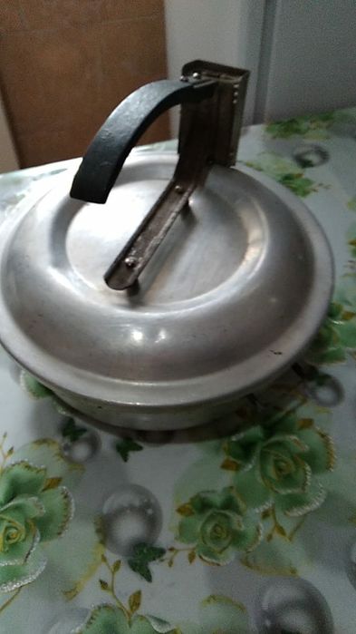 Продам чудо-печь б/у в хорошем состоянии.