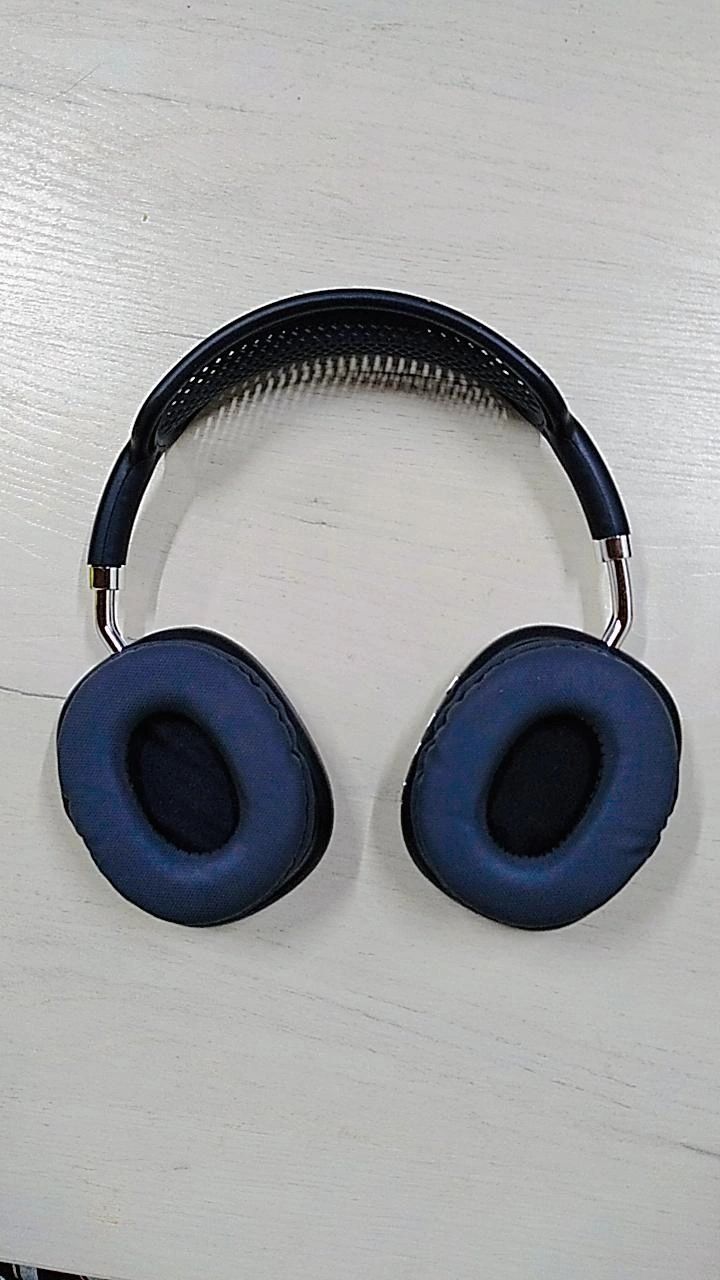 Simsiz Bluetooth mikrofonli quloqchin P9.